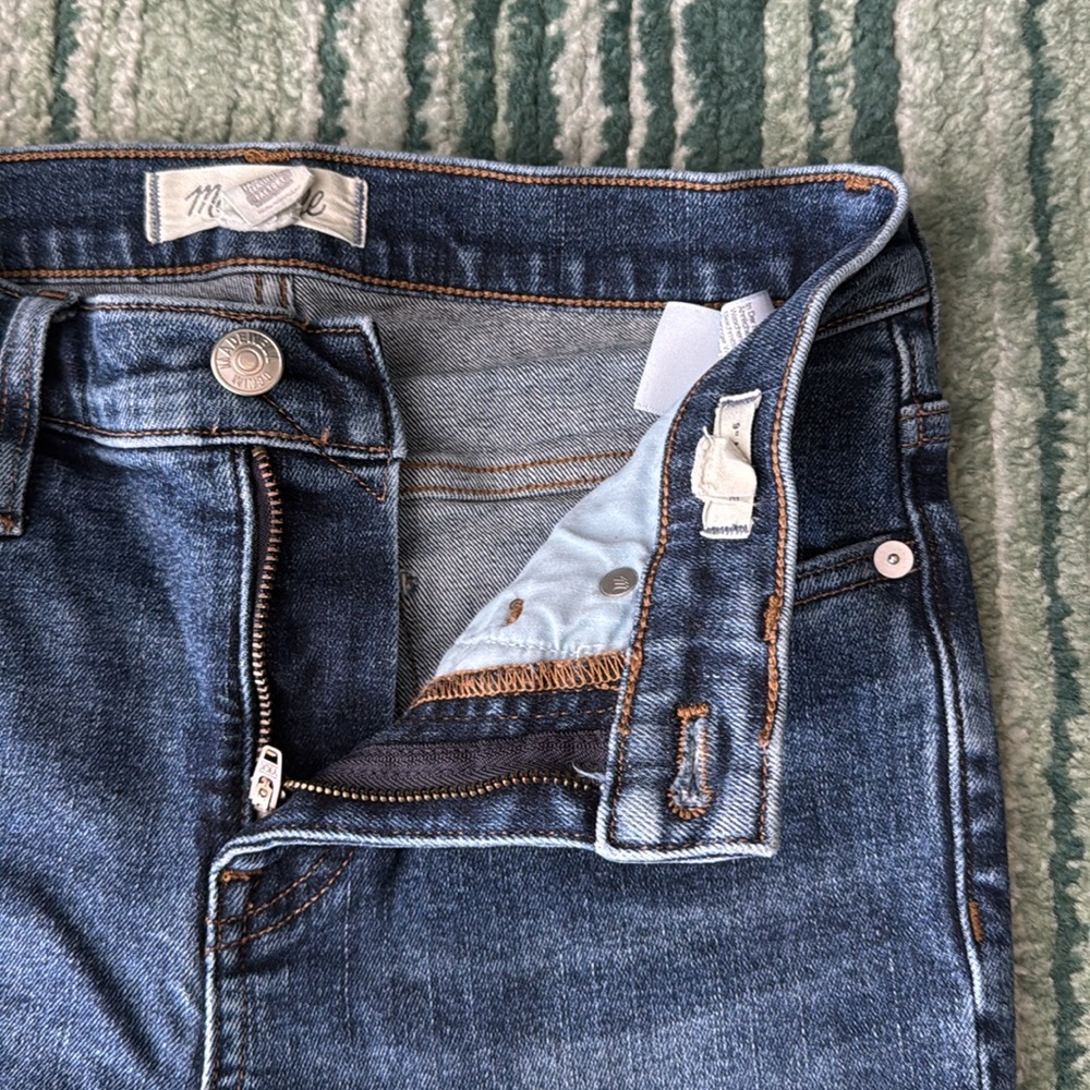 Madewell 9” mid-rise skinny jeans in Ravine Wash - Picture 6 of 7